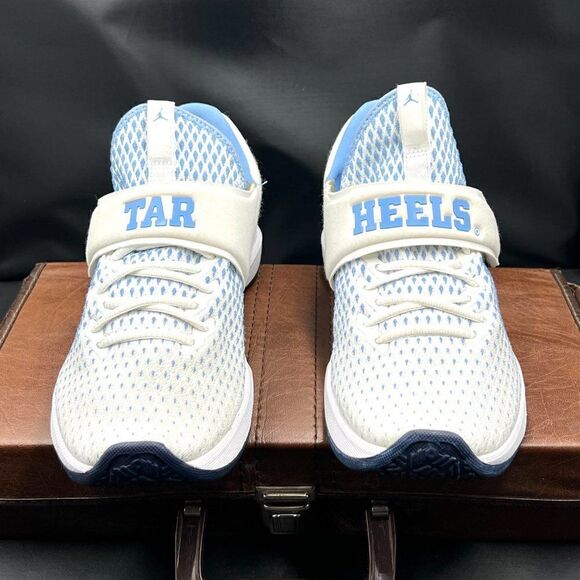 Air Jordan Trainer 3 'UNC Tar Heels' - Picture 6 of 14